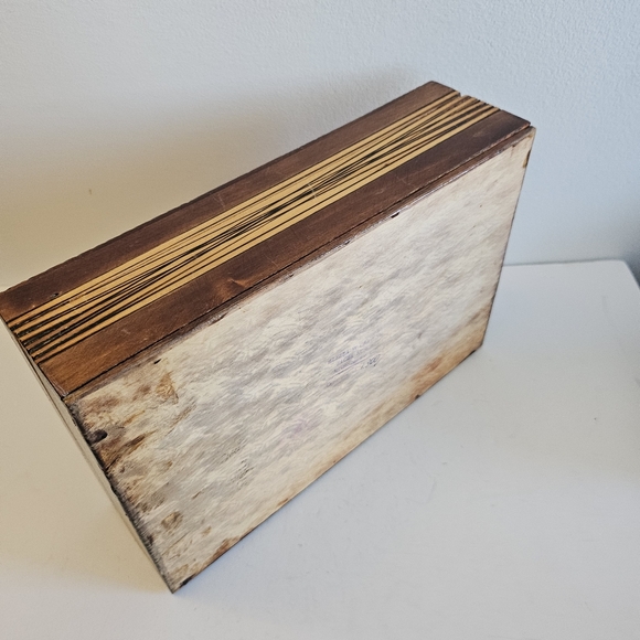 Vintage Wood Polish jewelry Box engraved Handmade Folk Art Burned Floral Mirror - Picture 6 of 10